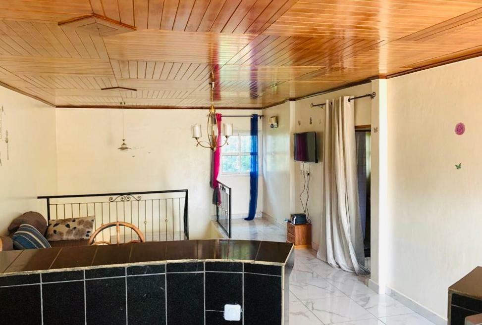 Villa Contemporaine Yaoundé Εξωτερικό φωτογραφία